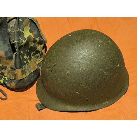 German helmet model M1A1 60/85